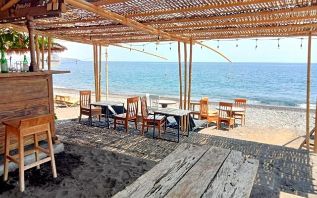 Classic Beach Villas