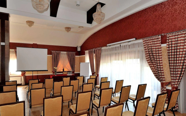Hotel Dwór Choiny