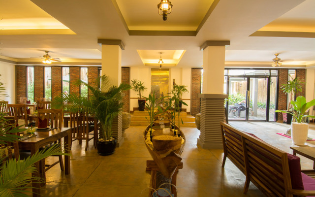 Double Leaf Boutique Hotel