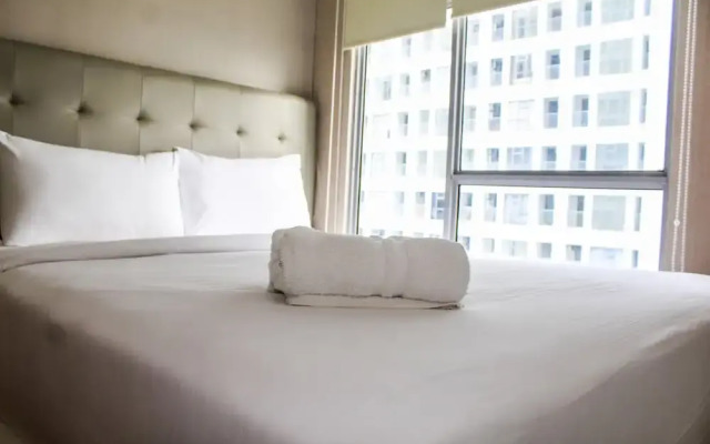 Luxurious 3BR M-Town Apartment