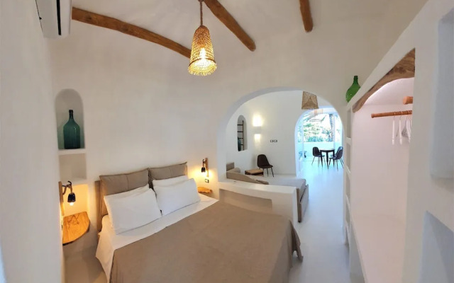 Ravino Secret Retreat