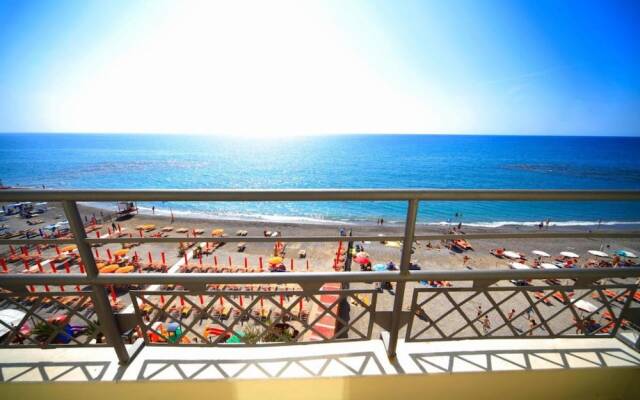 Matteotti 7 Frontemare