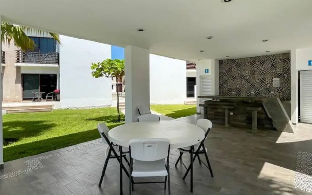 Prime Location House at Cerritos Great Price