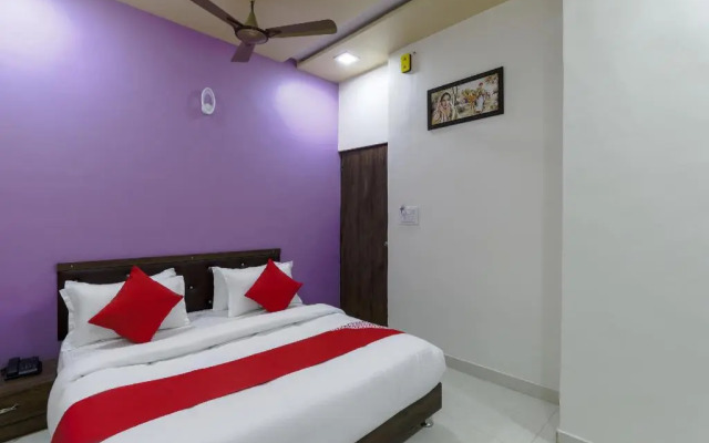 Hotel Royal Palace by OYO Rooms