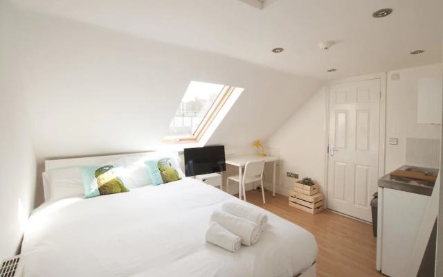 Wimbledon South by Allo Housing