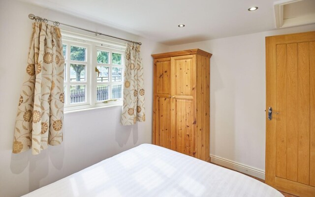 Host Stay Willow Lodge