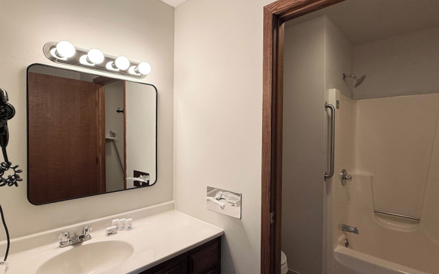 The Trail Inn - Amana IA