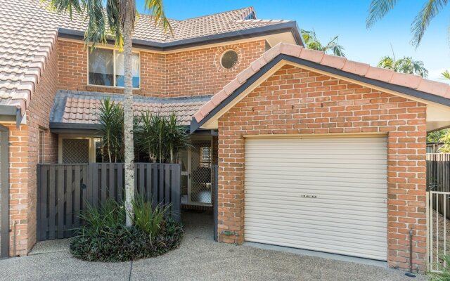 Bayside Court Apartments