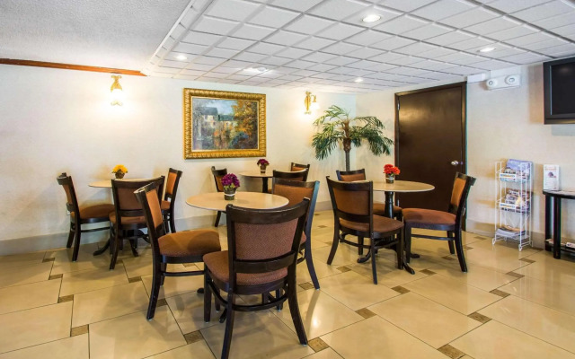 JAX Airport Hotel
