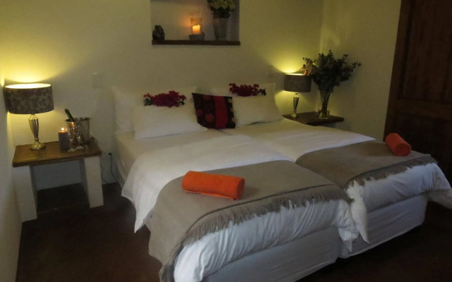 De Leeuwenhof Estate Hotel