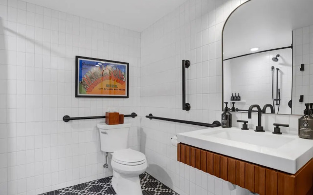 Hotel Indigo Minneapolis Downtown, an IHG Hotel