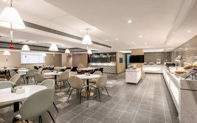 Atour Hotel Xi'an Xijing Hospital Kangfu Road Subway Station