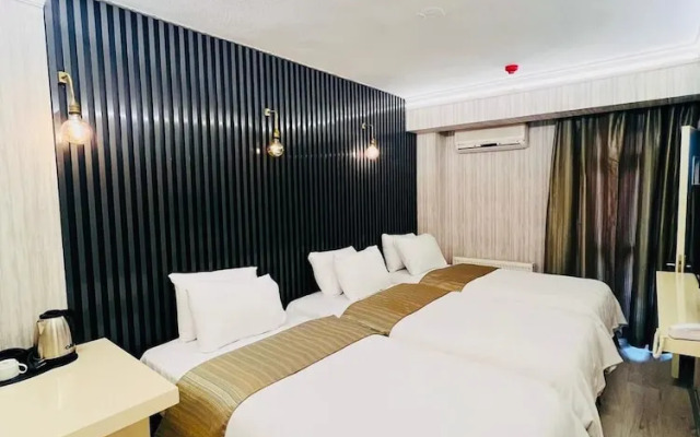 Zebra Otel Buca