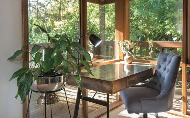 Botanica Retreat - Village Spa & Stay