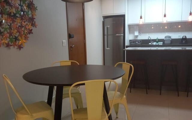 Apto estiloso de 2 quartos no Setor Bueno - TH1912