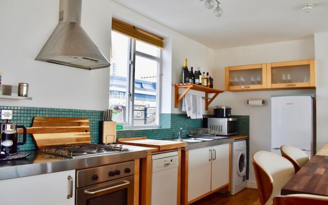 Three Bedroom Penthouse in Brighton