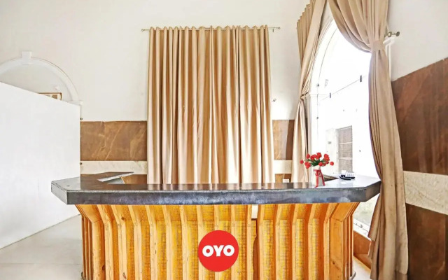Oyo Flagship 806078 Sparsh 11 Heaven