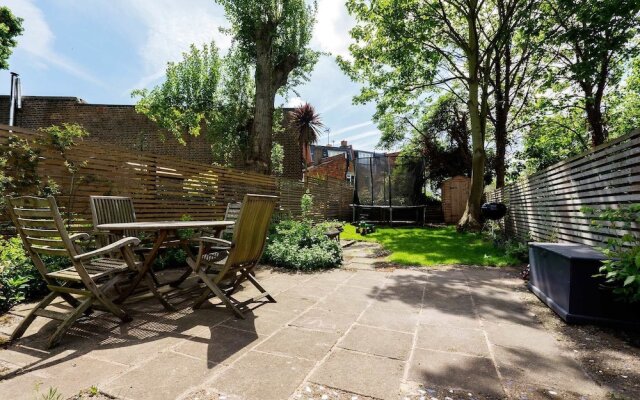 Relaxing home near Shepherd's Bush