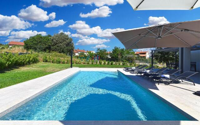 Villa Tamara 2044