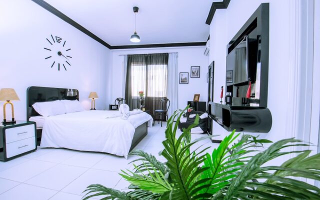 Sheraton Plaza - Central Hurghada by The New Marina