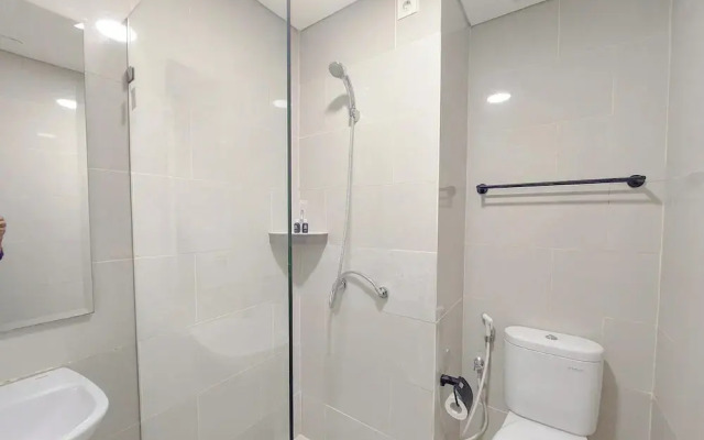 Relaxing Studio At Podomoro City Deli Medan Apartment