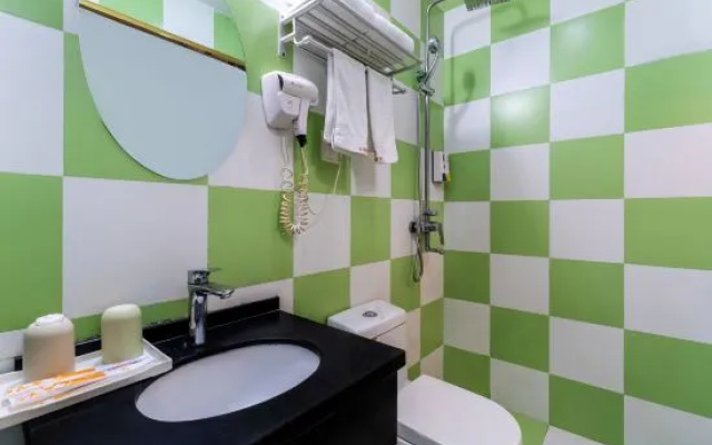 Crystal Orange Hotel (Jiangning University City Nanjing Jiaotong University Subway Station Branch) – Bathroom – Nanjing