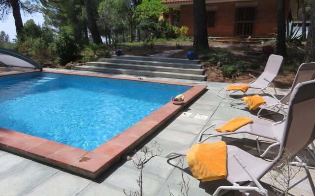 Beautiful Holiday Home in Font-rubi With Private Pool