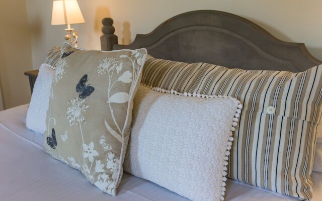 Bodkin House Hotel