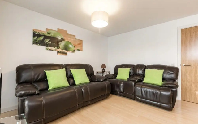 Stylish 2 Bedroom Apartment Aberdeen City Centre