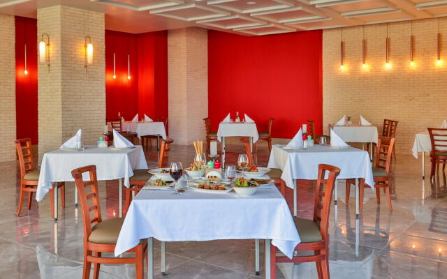 Crystal Centro Resort