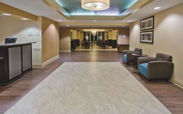 La Quinta Inn & Suites by Wyndham Hot Springs