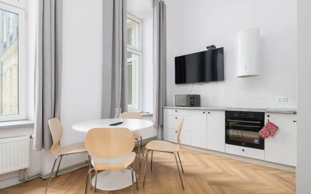 RentPlanet - Apartamenty Rewolucji 1905