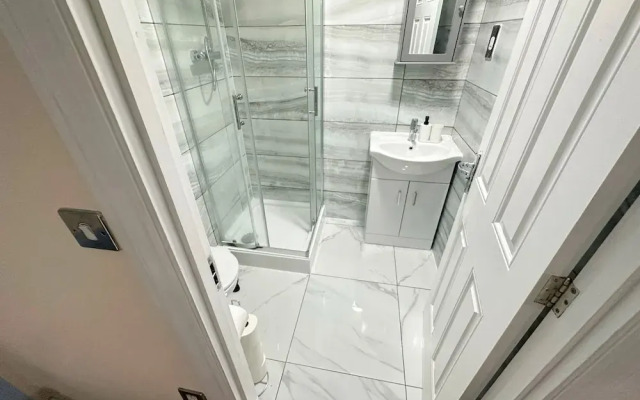 2bdr En Suite Wembley Apartment Retreat
