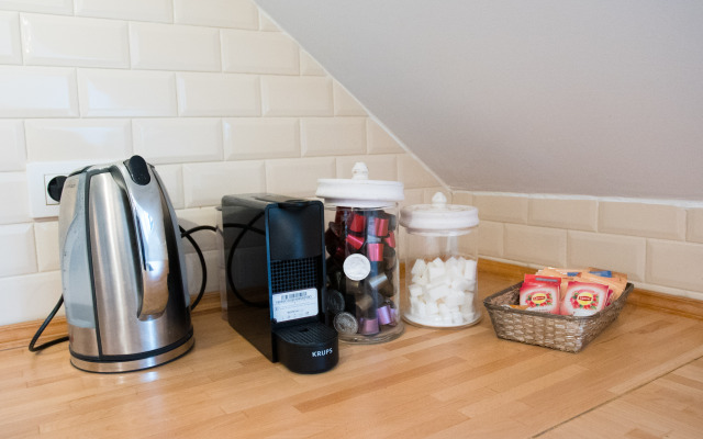 Unit 8 - Charming Loft Apt. Near Avenue Louise