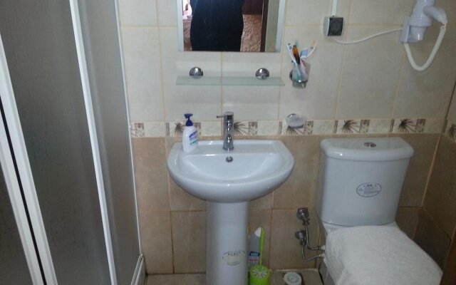 Blu Brezza Marine Hotel