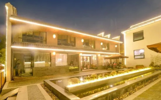 Wuxi Dayin Mountain Residence Garden Homestay