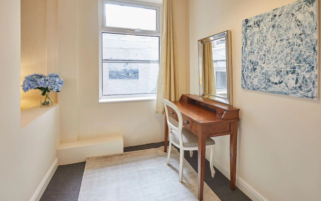 Host Stay Rockpool