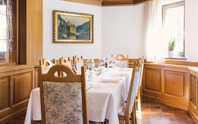Hotel Auren