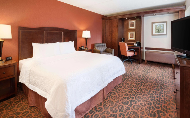 Hampton Inn Cleveland-Downtown
