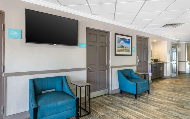 Comfort Inn & Suites Daytona Beach Oceanfront