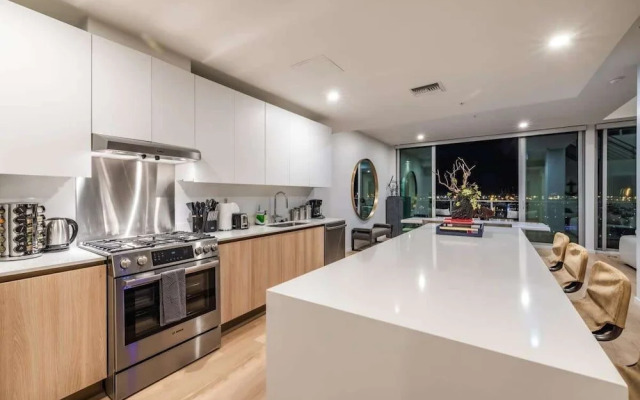 @ Marbella Lane - Luxurious 3BR Penthouse