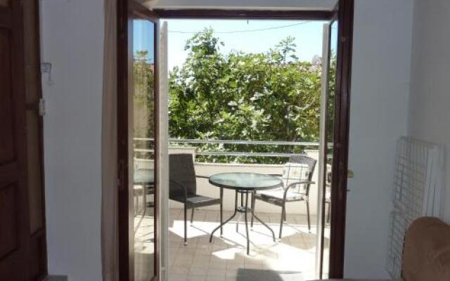 Three bedroom apartment & studio - Apartments Ždrijac
