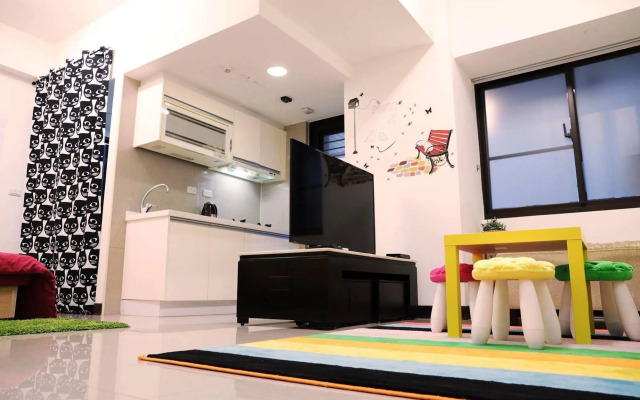 Q Square Apartment D