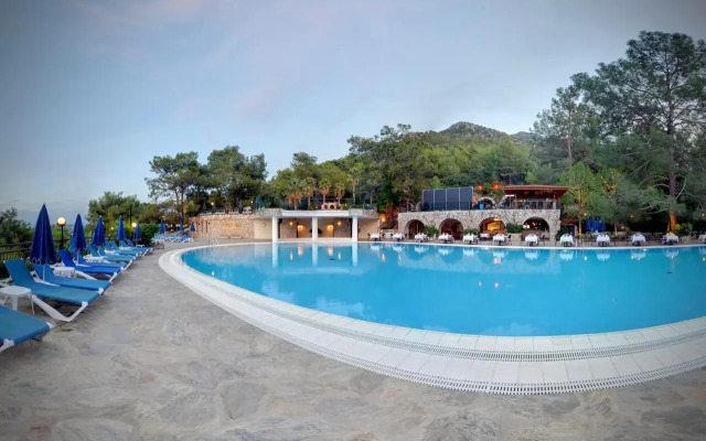 Montana Pine Resort - All Inclusive