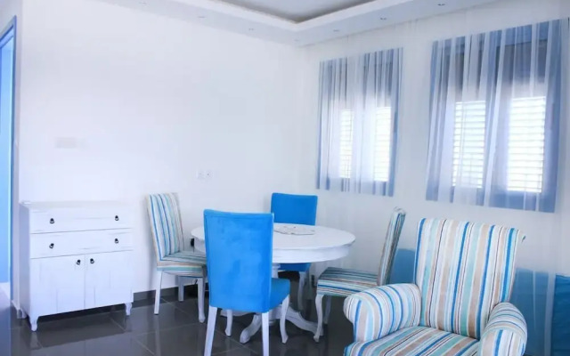 Villa Townhouse by Amy Villas