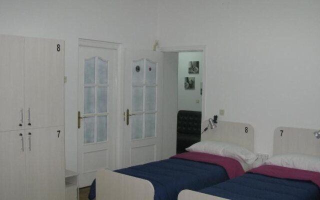 Suisse Guest House Apartments