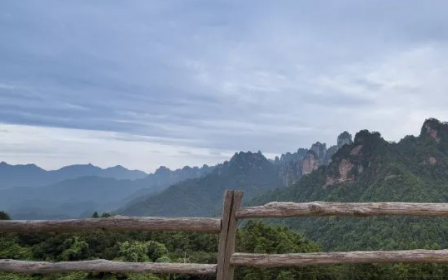 ZhangJiaJieBanpol· Huiwang Mountain Residence Homestay (Zhangjiajie Forest Park Store) – Outside – Zhangjiajie