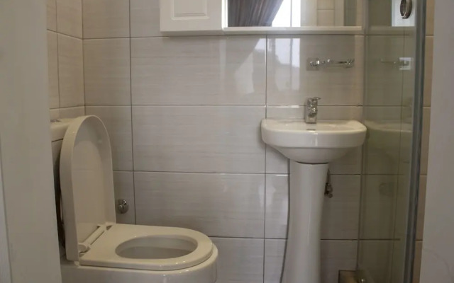 Emerald Suites