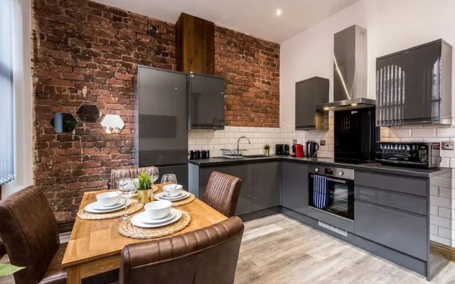 Prestige STAY Aparthotel - 27 Stanley Street Party Apartments
