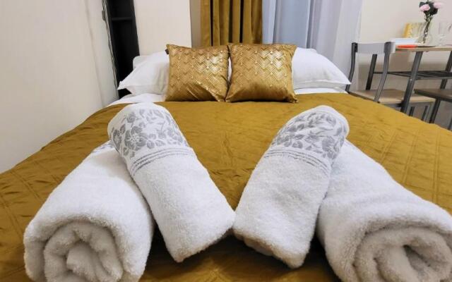 Cozy modern Apartment ASTORIA MAGIC ORANGE OLD TOWN